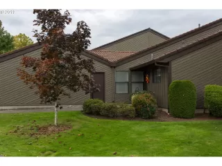 Photo #3: 19117300 Listing