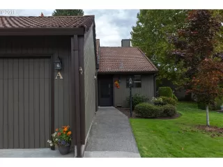 Photo #6: 19117300 Listing