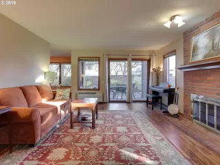 Photo #6: 19119090 Listing 
