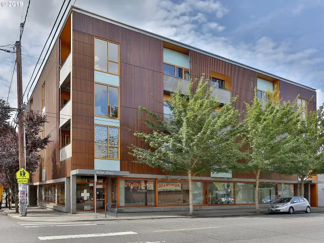 MLS: 19119592 Condo For Sale