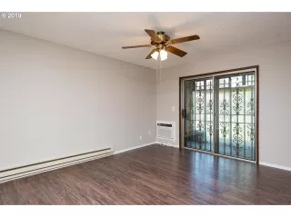 Photo #4: 19120308 Listing 