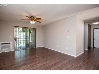 Photo #6: 19120308 Listing 