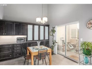 Photo #1: 19121511 Listing