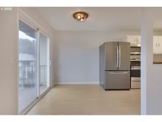 Photo #2: 19123725 Listing