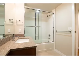 Photo #3: 19123859 Listing