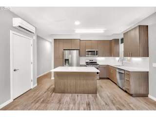 Photo #1: 19125513 Listing