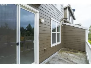 Photo #3: 19130283 Listing