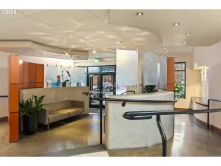 Photo #4: 191352379 Listing 