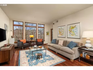 Photo #6: 191352379 Listing 