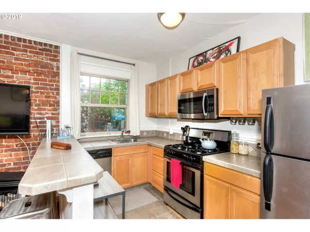 MLS: 19135478 Condo For Sale