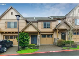 More Details about MLS # 19141888 : 2150 NW VILLAGE CIR 31