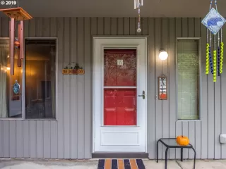 Photo #3: 19144307 Listing