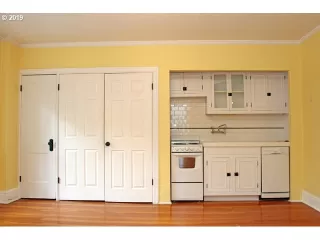 Photo #3: 19150774 Listing