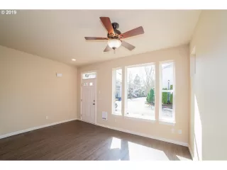 Photo #6: 19151711 Listing 