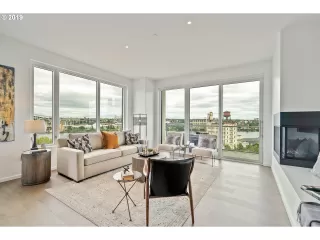 Photo #2: 19153709 Listing