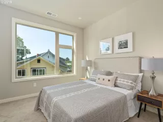 Photo #3: 19170935 Listing