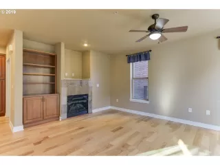 Photo #1: 19172904 Listing