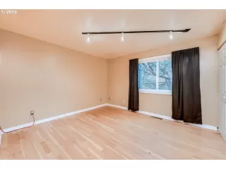 Photo #4: 19173474 Listing 