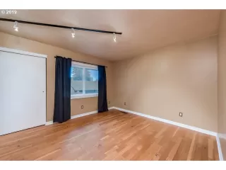 Photo #6: 19173474 Listing 