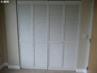 Photo #2: 19175666 Listing