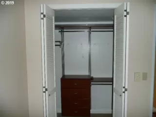 Photo #4: 19175666 Listing