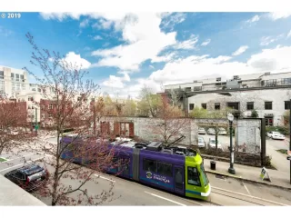 Photo #5: 19181555 Listing 