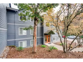 Photo #1: 19182690 Listing