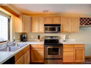 Photo #5: 19194079 Listing 