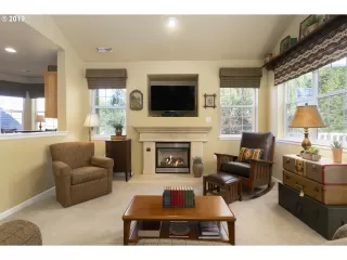 Photo #6: 19195498 Listing 