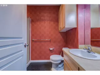 Photo #1: 19199356 Listing