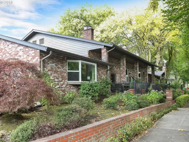 MLS: 19201531 Condo For Sale
