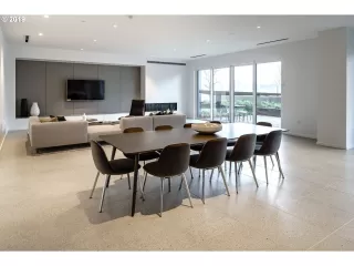 Photo #4: 19203744 Listing