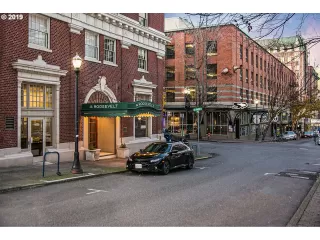 Photo #2: 19209898 Listing