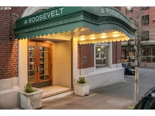 Photo #3: 19209898 Listing