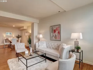 Photo #4: 19212798 Listing 