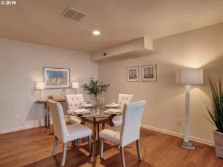 Photo #6: 19212798 Listing 