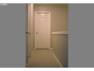 Photo #1: 19223270 Listing