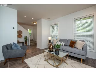 Photo #6: 19223861 Listing 