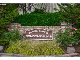 Photo #1: 19226037 Listing