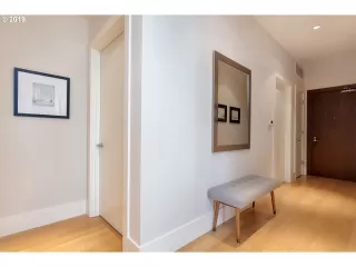 Photo #3: 19227473 Listing