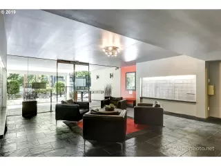 Photo #2: 19237070 Listing 