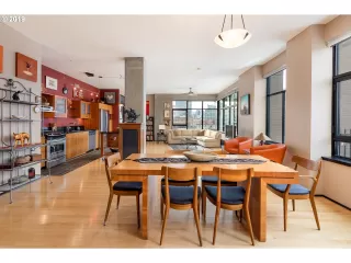 Photo #6: 19237622 Listing 