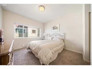 Photo #2: 19237793 Listing