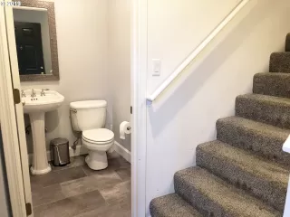 Photo #2: 19242034 Listing