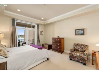 Photo #3: 19244468 Listing
