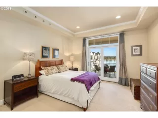 Photo #4: 19244468 Listing
