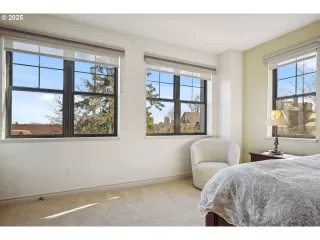 More Details about MLS # 192480033 : 2430 NW WESTOVER RD #1-202
