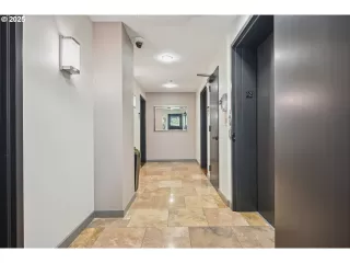 Photo #6: 192480033 Listing