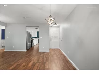 Photo #6: 192498186 Listing 