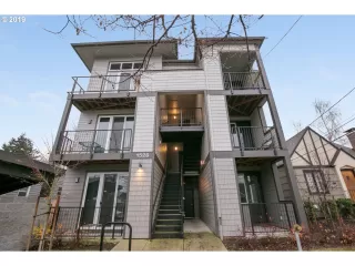 Photo #1: 19256975 Listing